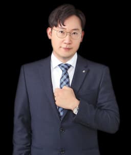 조상욱